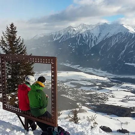 豪斯特尔纳酒店